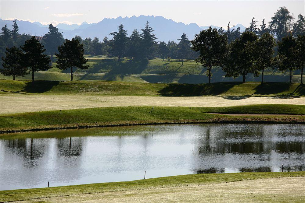 Le Robinie Golf & Resort سولْبياتي أولونا المظهر الخارجي الصورة